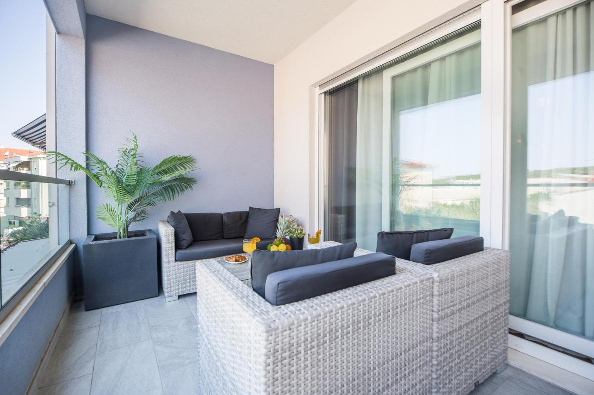 Apartment Pjero Макарска Экстерьер фото